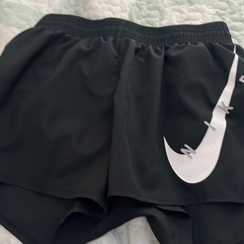 Athletic Nike shorts black
